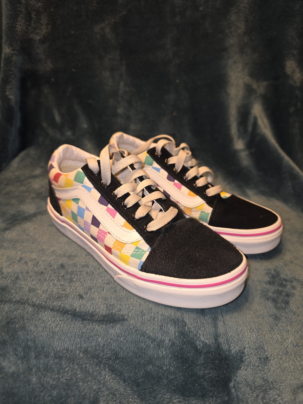 Vans Kids Checkerboard Low-Top Sneakers in Black with Multicolor Checks